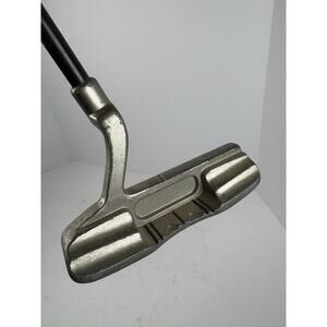 Pinseeker RH Center Fire Putter